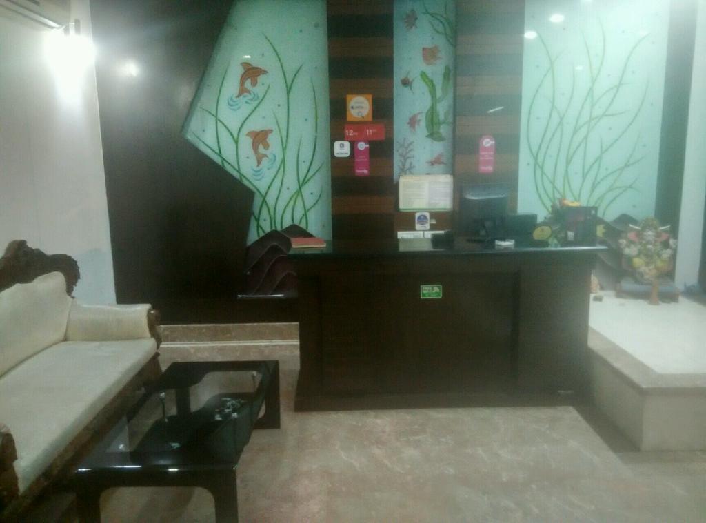 Hotel Taj Prince Агра Екстериор снимка